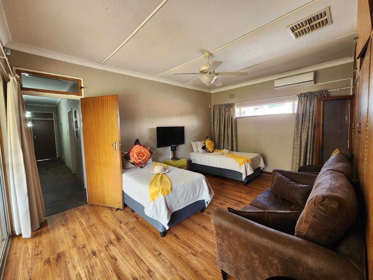 Midway Overnight Rooms คิมเบอร์ลีย์ ภายนอก รูปภาพ