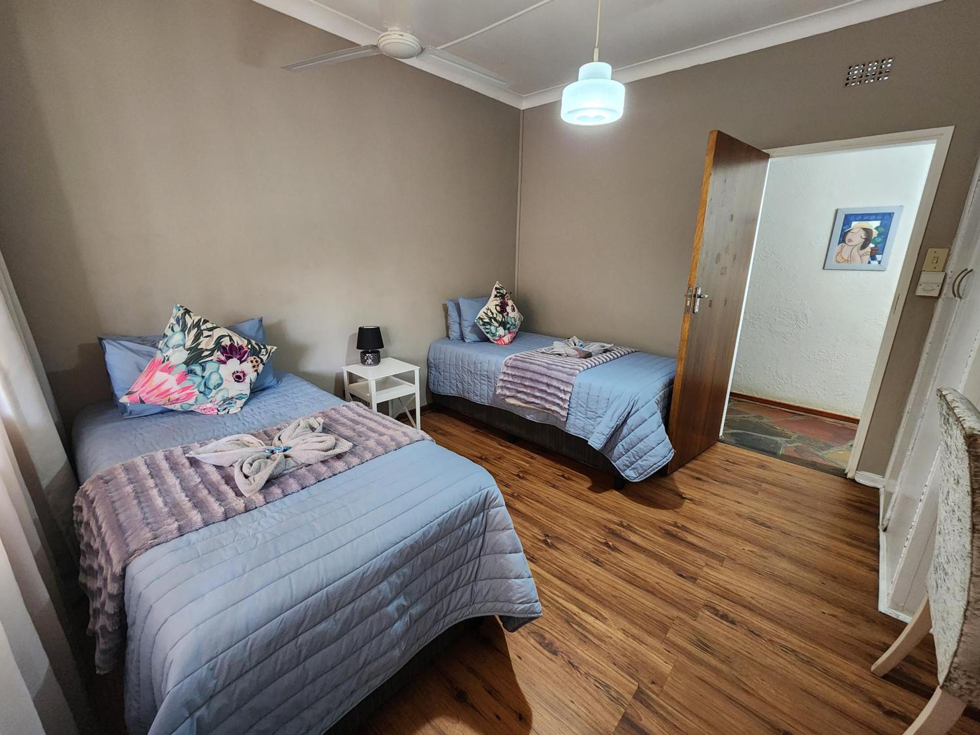 Midway Overnight Rooms คิมเบอร์ลีย์ ภายนอก รูปภาพ