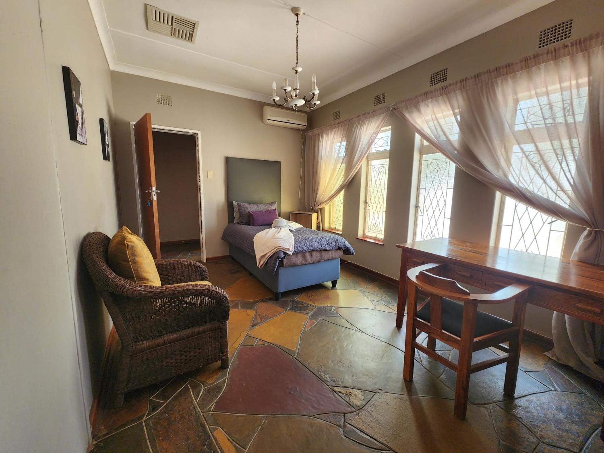 Midway Overnight Rooms คิมเบอร์ลีย์ ห้อง รูปภาพ